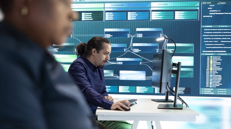 developer-working-with-large-screen-of-data-2026-01-08-02-30-38-utc